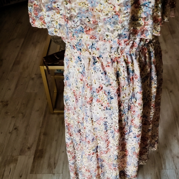 Dress 3/$15 - Picture 4 of 5